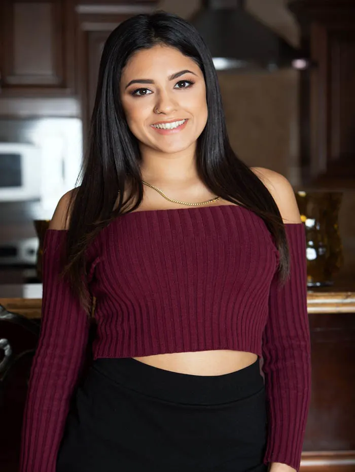 Teen Escort in Manali